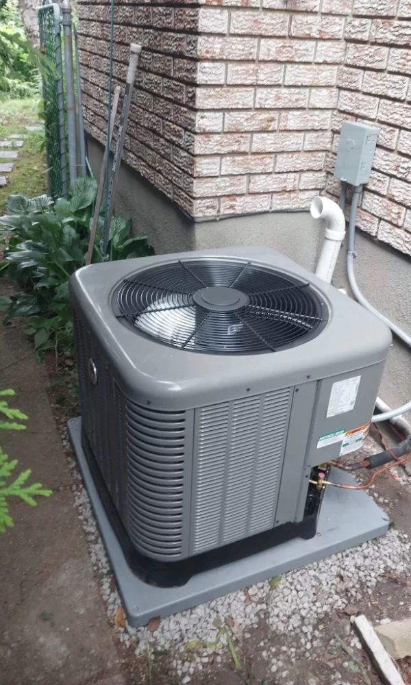 Residential central air conditioner outdoor condenser unit